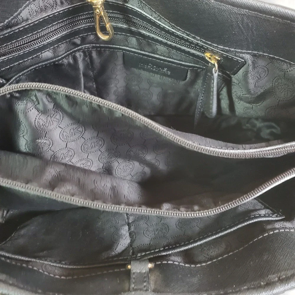 Michael Kors Jet Set‎ Black Saffiano Leather Tote Shoulder Bag Classic Career